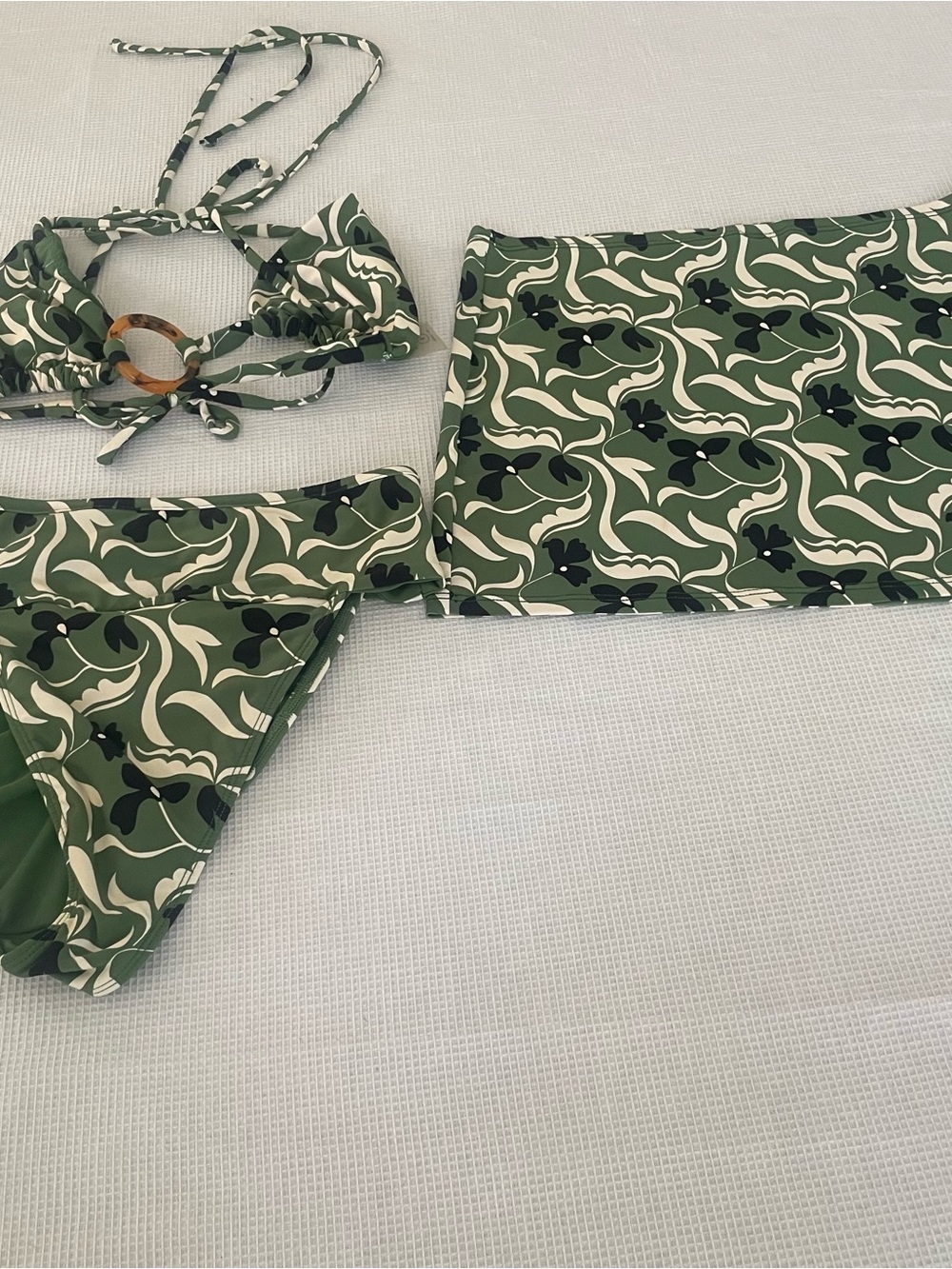 Montce 3 Piece Bikini Set XS/S Green Print w/ Matching Pareo Cover Up - Picture 2 of 8